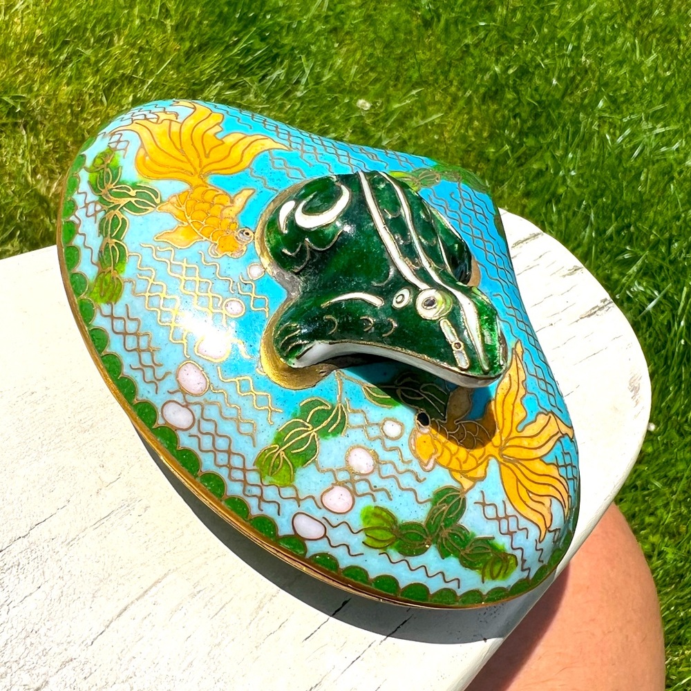 RARE VINTAGE JINGFA cloisonné FROG 🐸 FISH CLAMSHELL TRINKET BOX 🐠